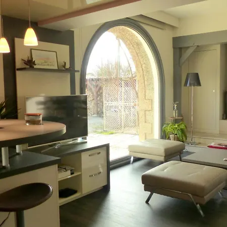 Villa Avec Piscine Chauffee Et Jardin Pres De Moulins * Toulon-sur-Allier