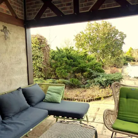 Villa Avec Piscine Chauffee Et Jardin Pres De Moulins *